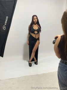 Of course not just any idiot can be my slave look at this goddess