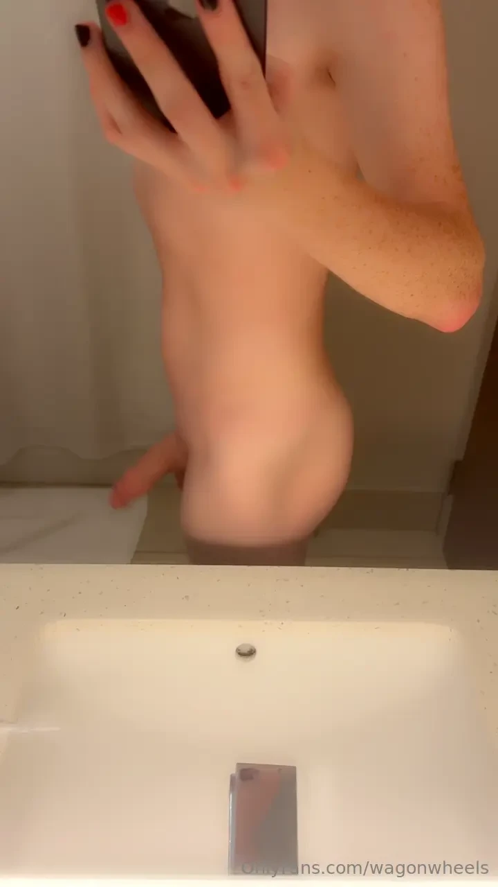 Come get in the shower with meeeee 