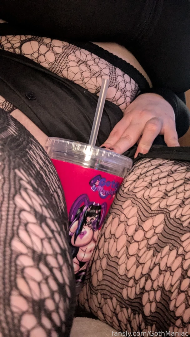 Merch lewds xtras twitter doesn t get vtuber lewdtuber chubby tummy 