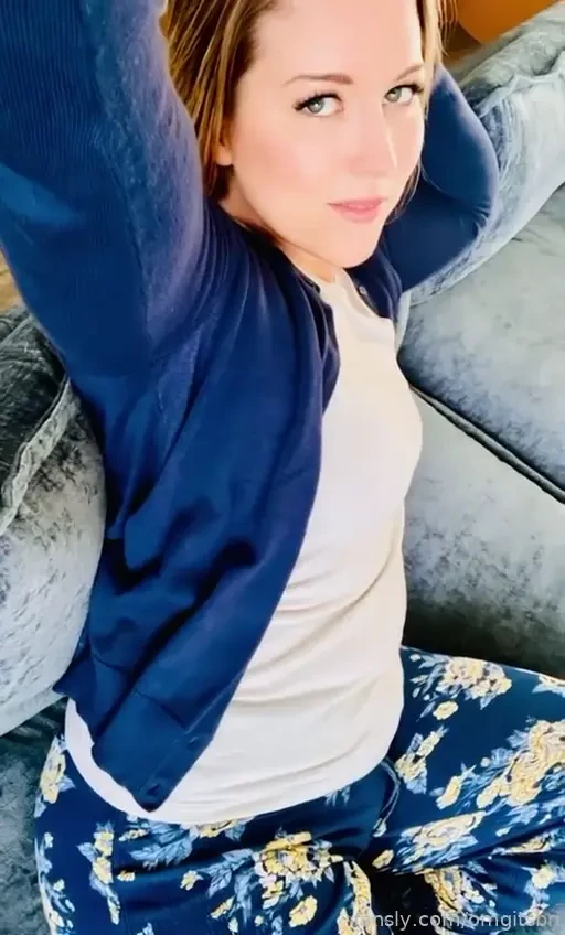 Powered by smiles and silly jokes squirt squirting bg sextape fucktape 