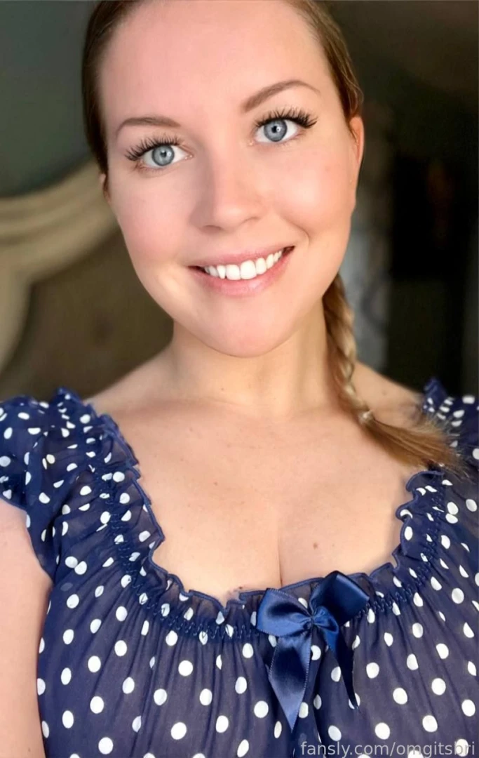 I think my teeth would look good painted with your cum girlnextdoor 