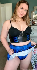 Wanna see what s under girlnextdoor squirt blonde pussy bigtits thick