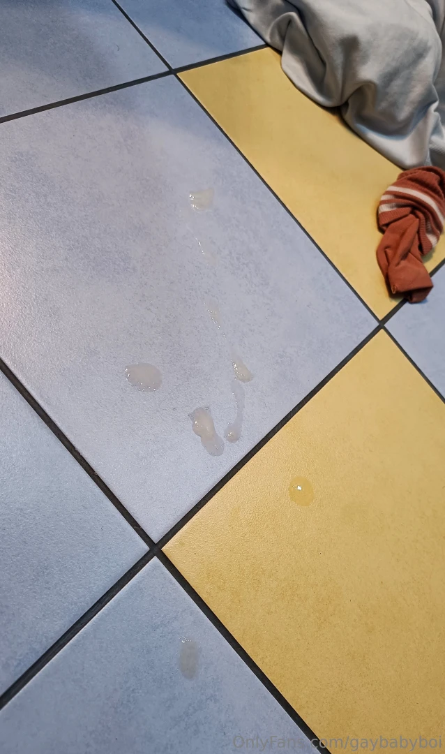 My classmate fucked me so hard in the bathroom i cum all over the part 1 