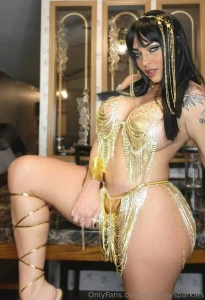 How does your princess look in gold