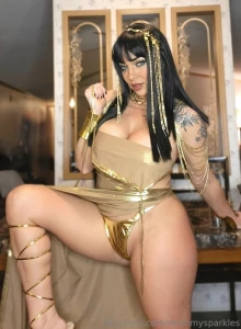 Cum help your queen finish taking the rest off