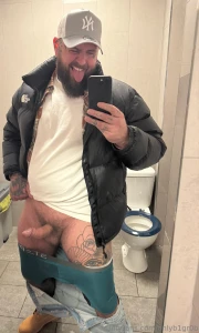 Undress me to see me naked