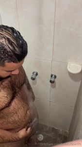 Una paja en la ducha part 1