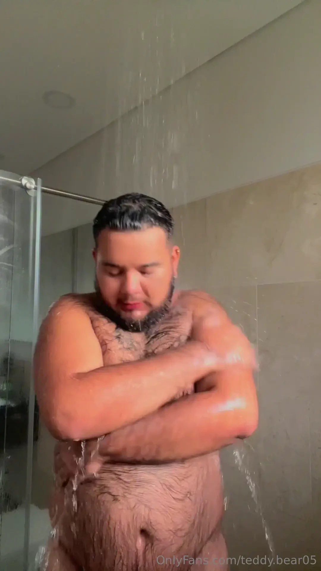 Una paja en la ducha 