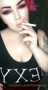 Do you like you let when i smoke for you daddy