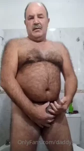 Y estos videos poniendo crema al nene part 2