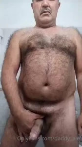 Y estos videos poniendo crema al nene part 1