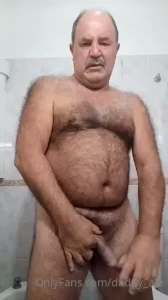 Y estos videos poniendo crema al nene