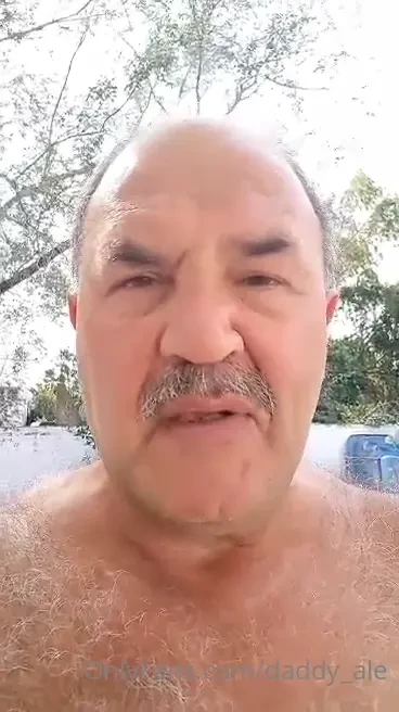 Buen diaaaaaa espero sus regalitosss 