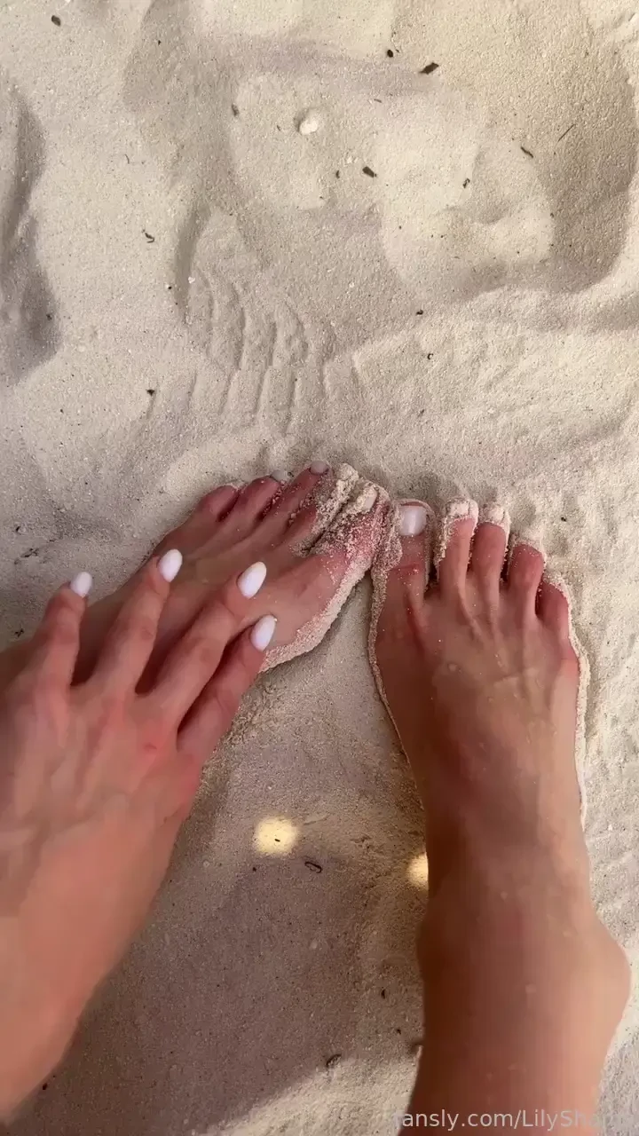 Do you like my nails fyp 