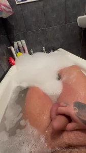 Coming for a bath xx