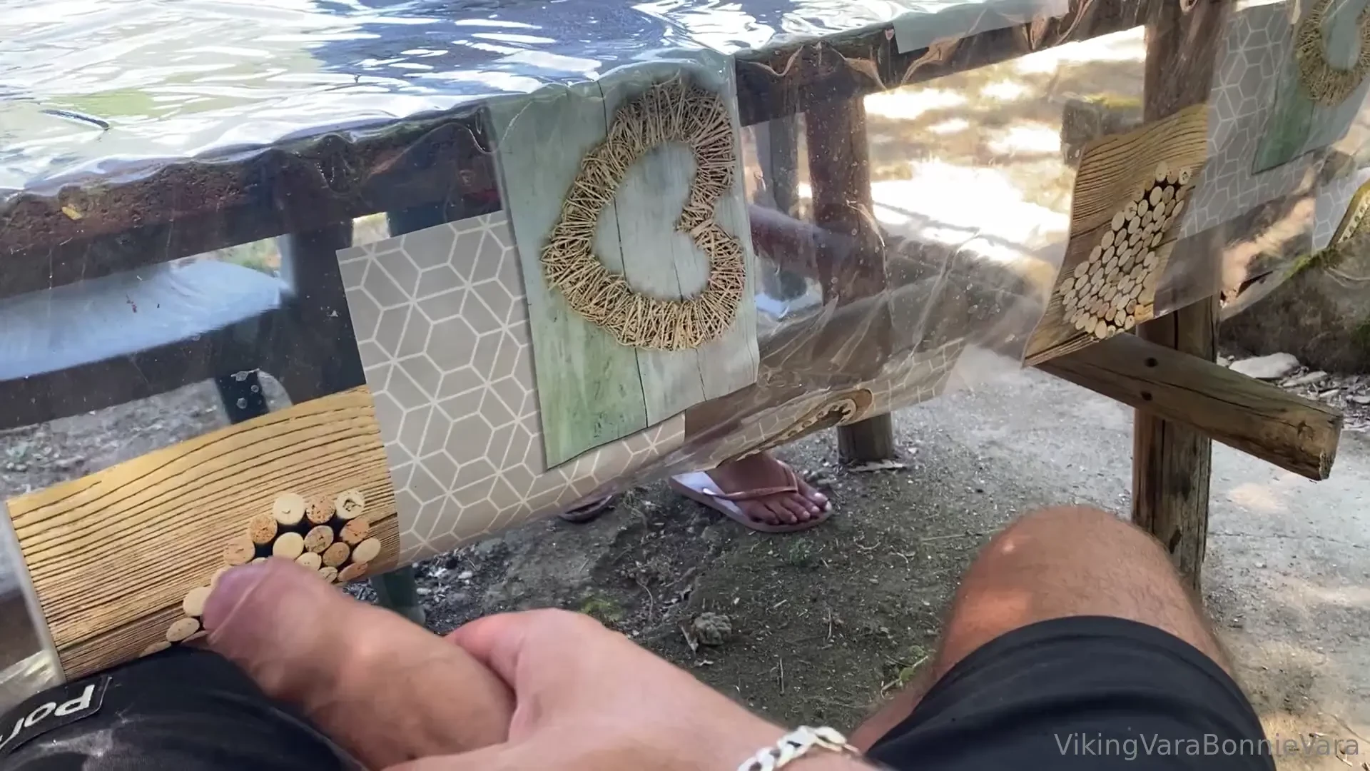 Prima della festa un bel pompino all aria aperta ci stava no 