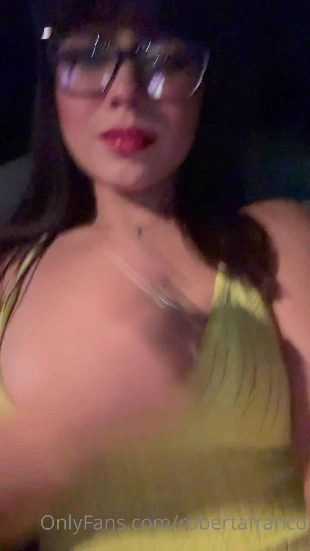 Buenas noches bbs ando muy caliente quien me puede dar mantenimiento 