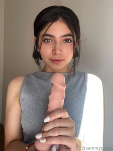 Am i holding it the right way or do you wanna show me how it s done