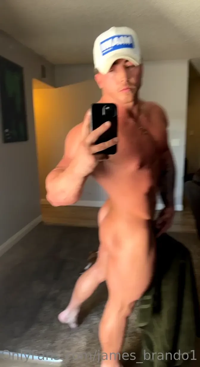 Big dick big muscles and a big ass 