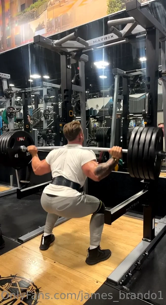 That ass growing every rep 
