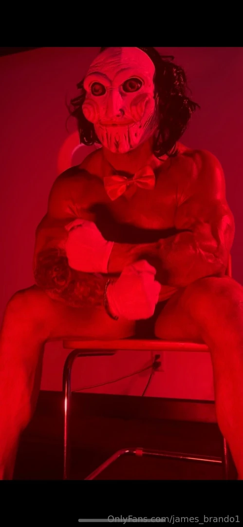 Muscle jigsaw ready to play a game pith you 