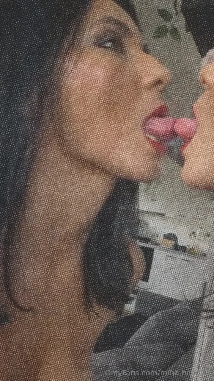 She s so fine she d fuck herself 