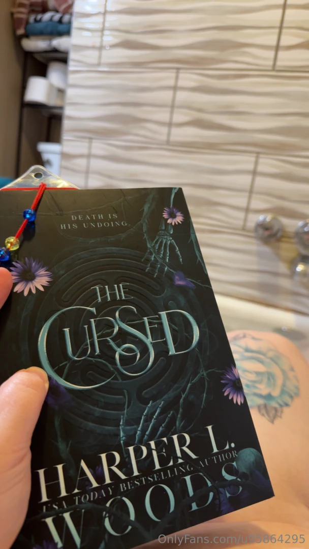 Enjoying a nice relaxing bath while reading a new book tonight 