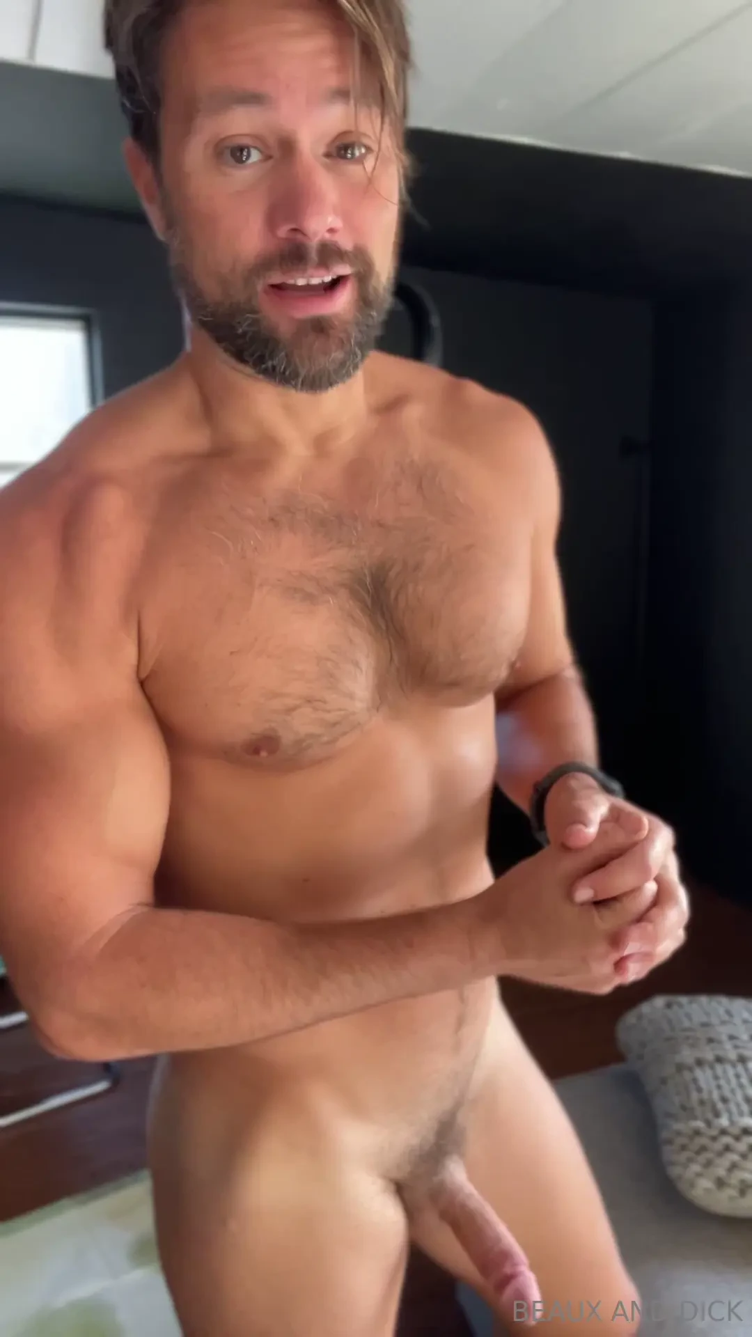 Good morning boys dad s 11 weeks out for my first physique 