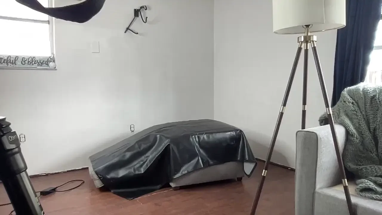 Do you love when i push my boys cum out my hole 
