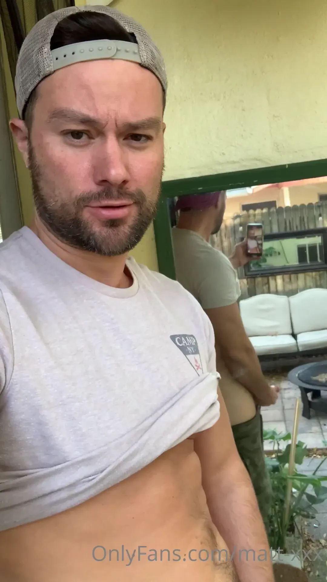 Had to blow a load and i had to do it outside and just can t help 