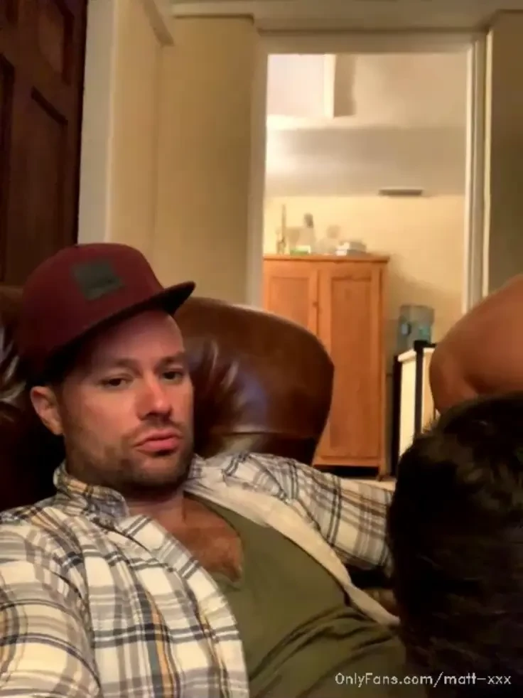 Stream started at 01 10 2021 11 00 pm 