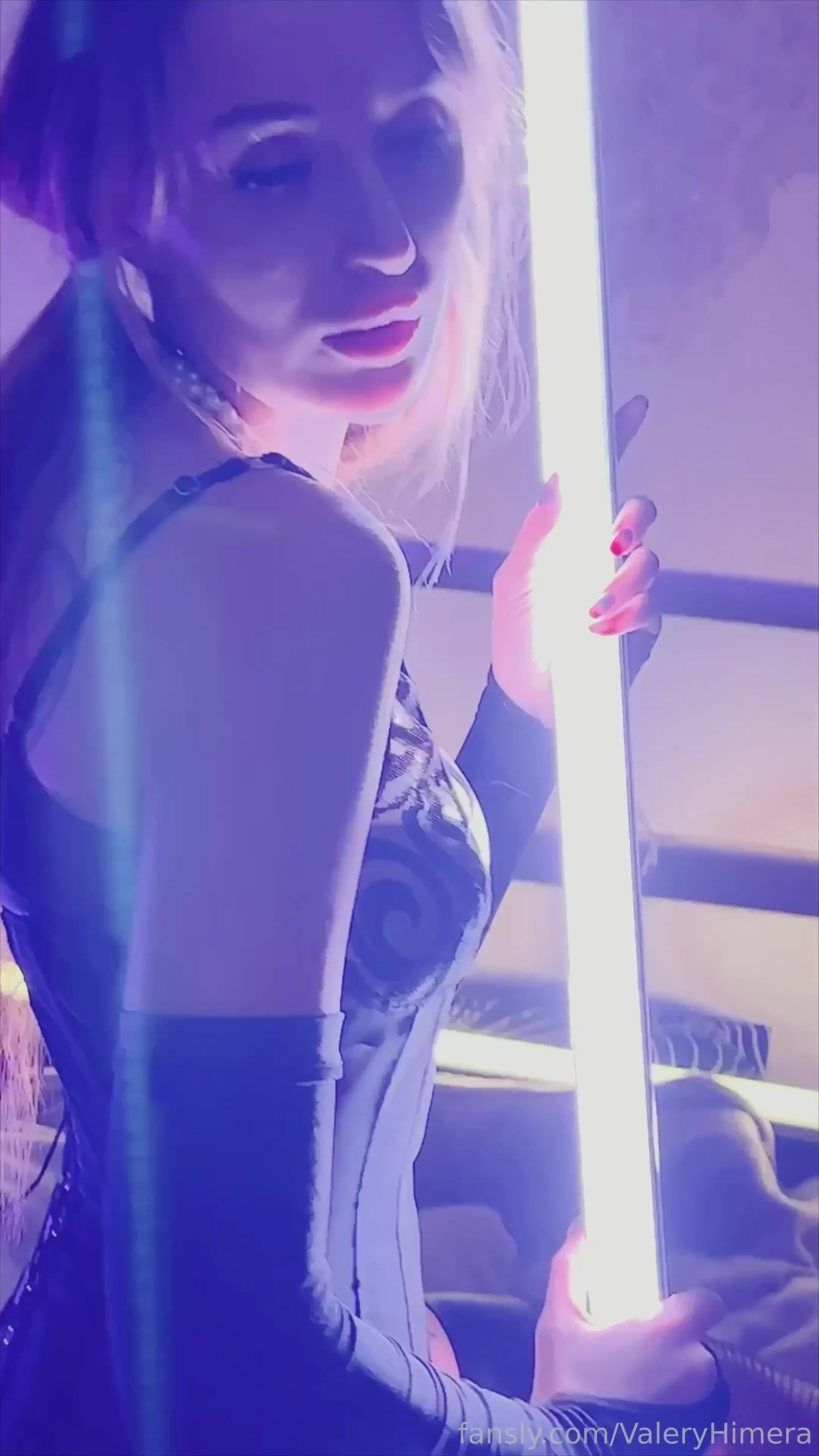 Directing the light to the most important places heh fyp booty 