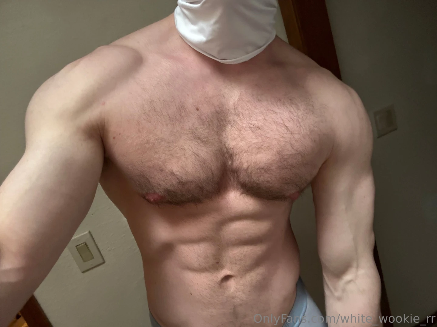 Someone come massage my muscles please 