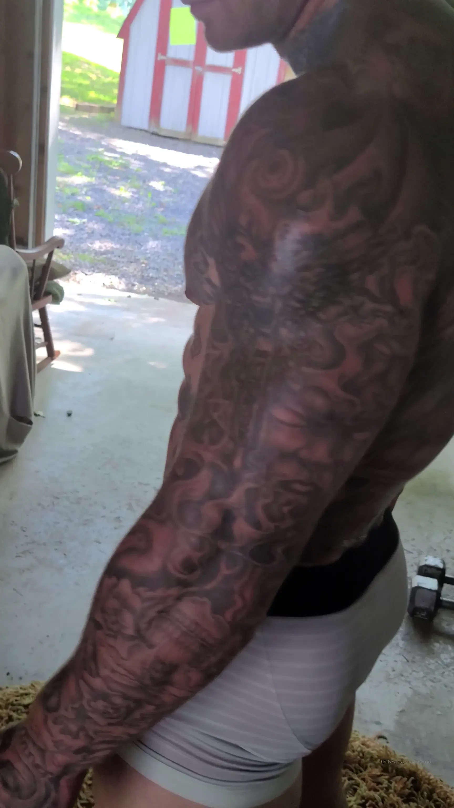 Flexing for gains little sweat running down by ass crack 