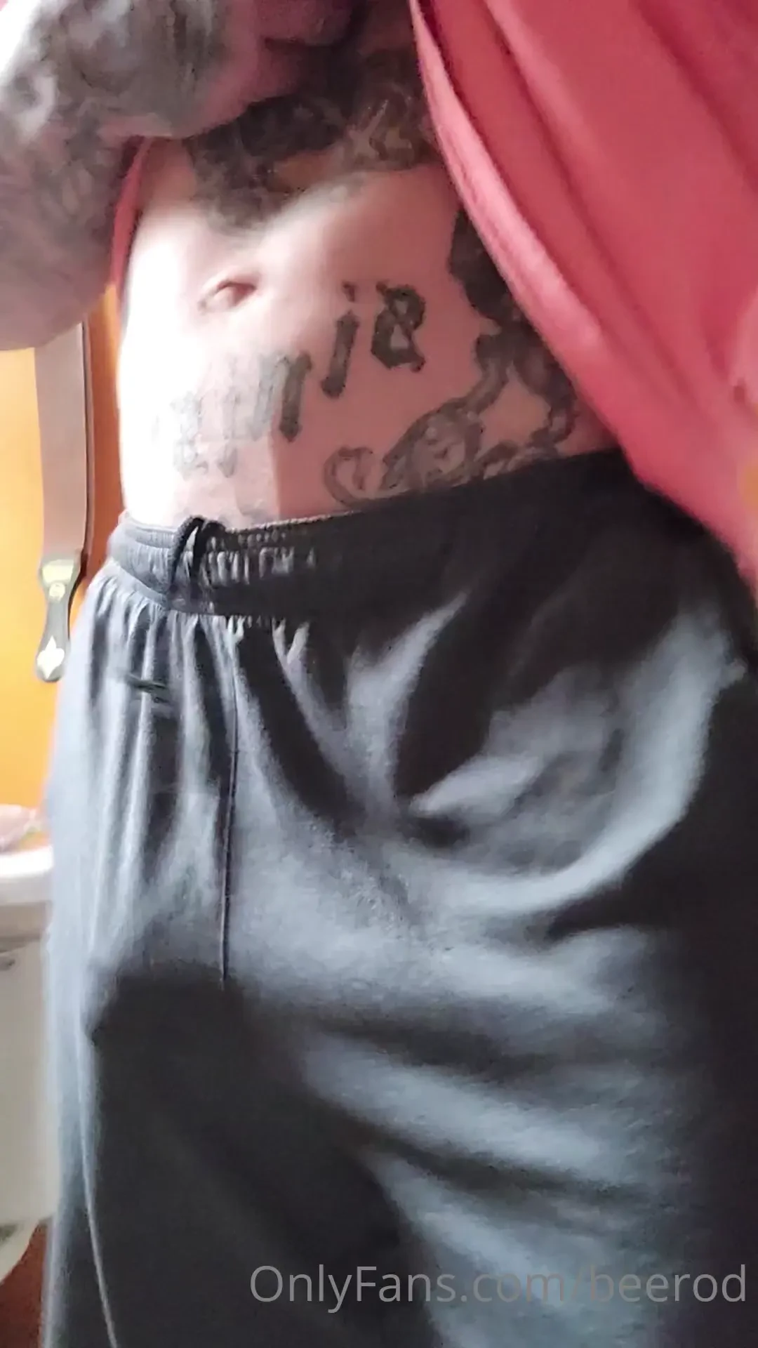 You heard of camel toe well this is dick print 