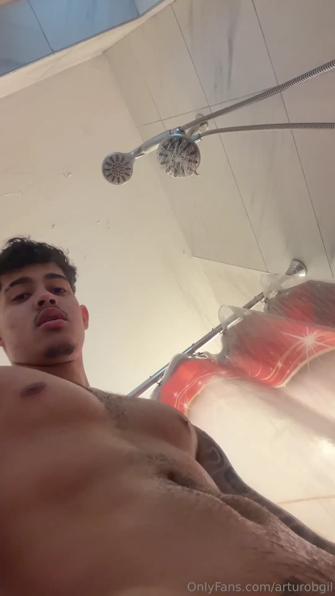 I m very horny come take a bath with me 