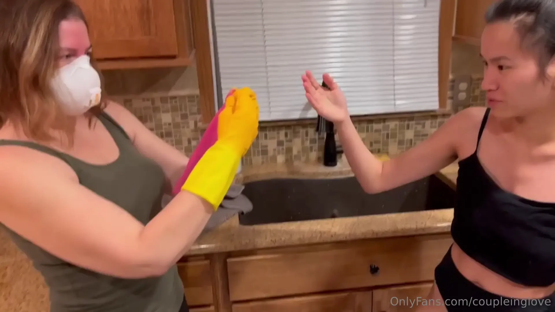 Stepmother and stepdaughter cleanup and fuck mrs loren walks into the 