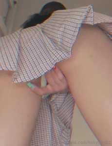 Pov valaki titokban bevide zott a szokny m al