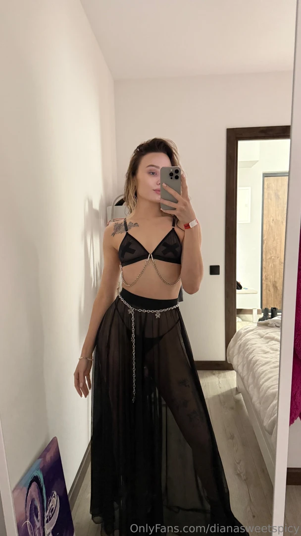 Transparent intentions with hidden consequences what do you see first 