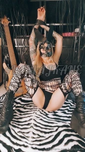 Tbt i would like to say that i ve grown but i am the same shitfly