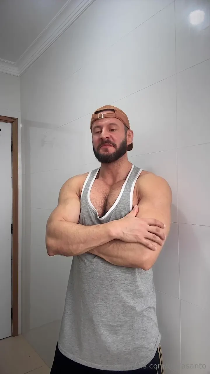 N o da pra falar em tamanho no vesti rio sem censura 