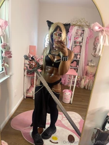 Gt 3 i love this costume so much i need it in pink--