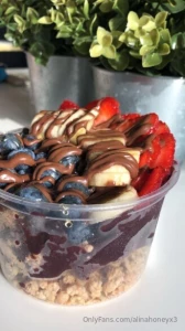 Hat eine freundin vorbei gebracht das war sooo lecker also wenn ihr