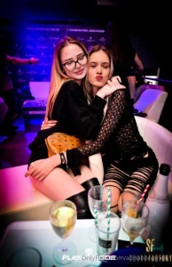 Wem w rdest du lieber ein drink ausgeben lunaa-candy oder doch lieber