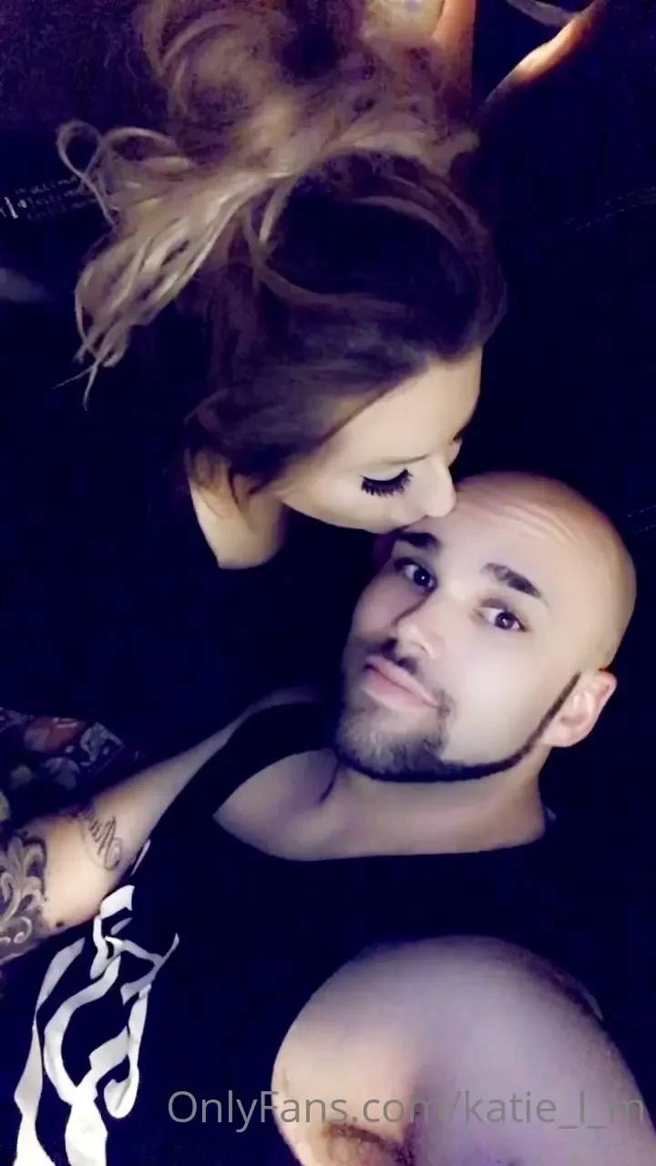 Going live soon doing a pov blowjob til completion who s gonna come 