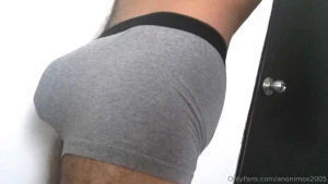 Quitame el boxer y ves que hay dentro