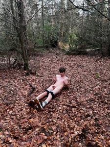 I love and hate the winter it s cold but beautiful