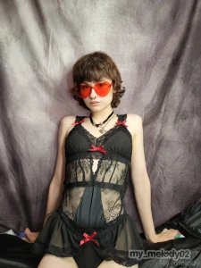 Cute pics with the heart glasses how could you not love this look xd part 2