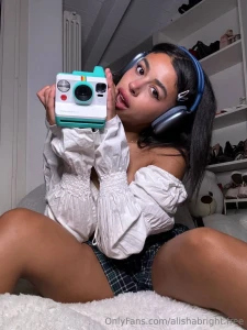 Make a photo please of my guess what i do