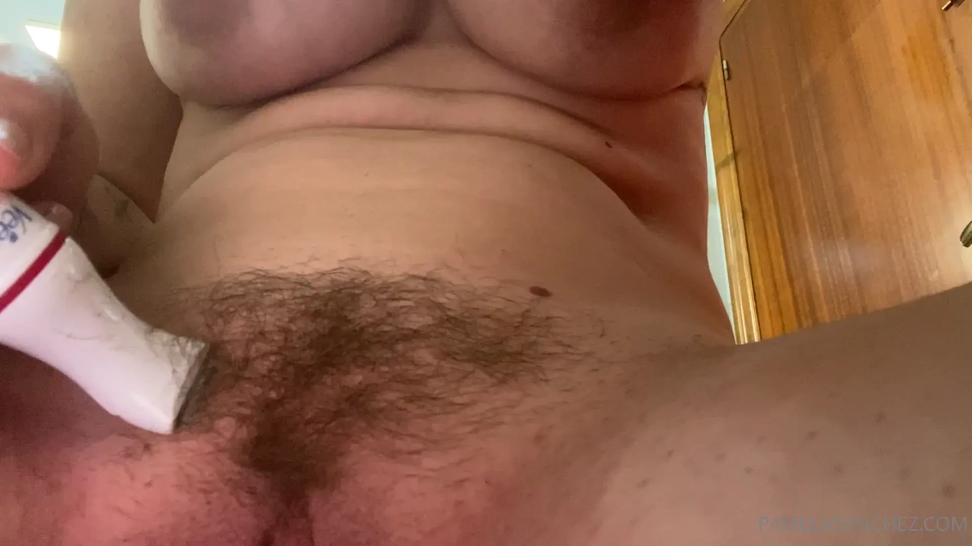 Papi mira como me rasuro la vagina este mes look vaginal nuevo daddy 